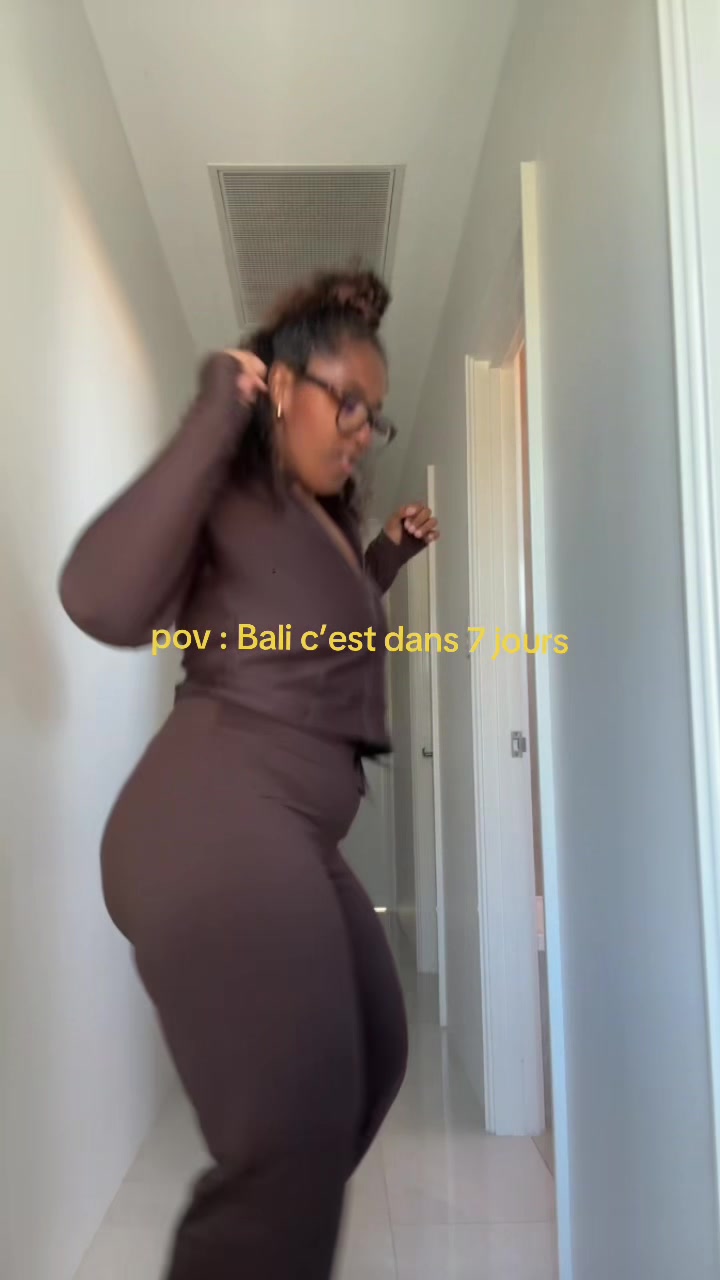 @Mamebetty