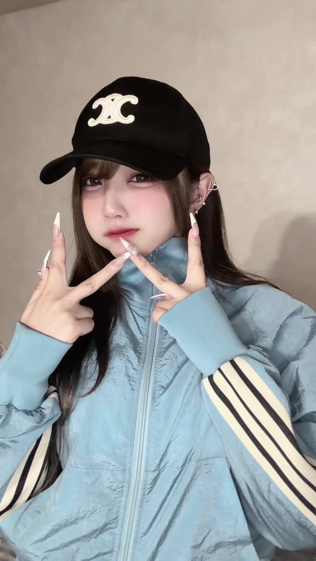 @えま
