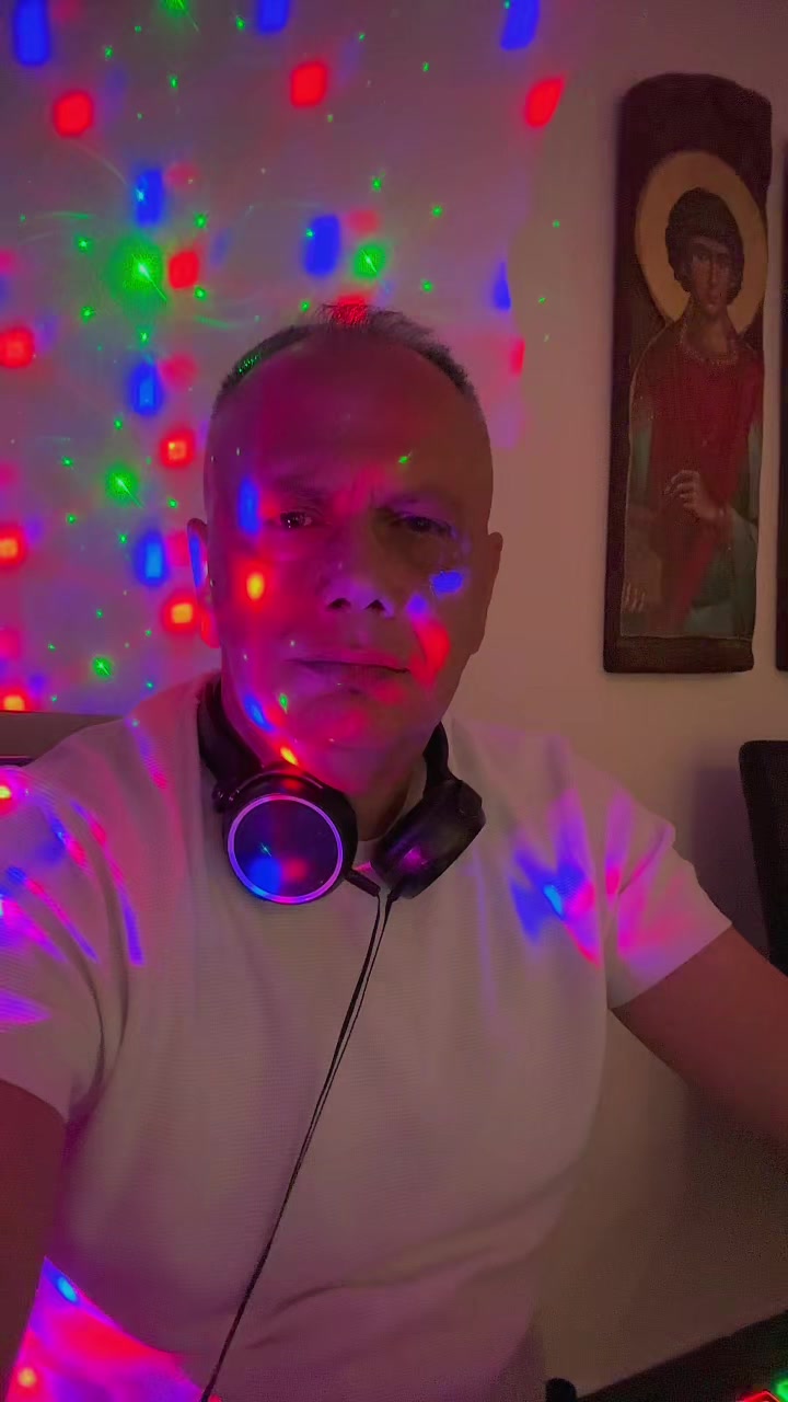 @nikos