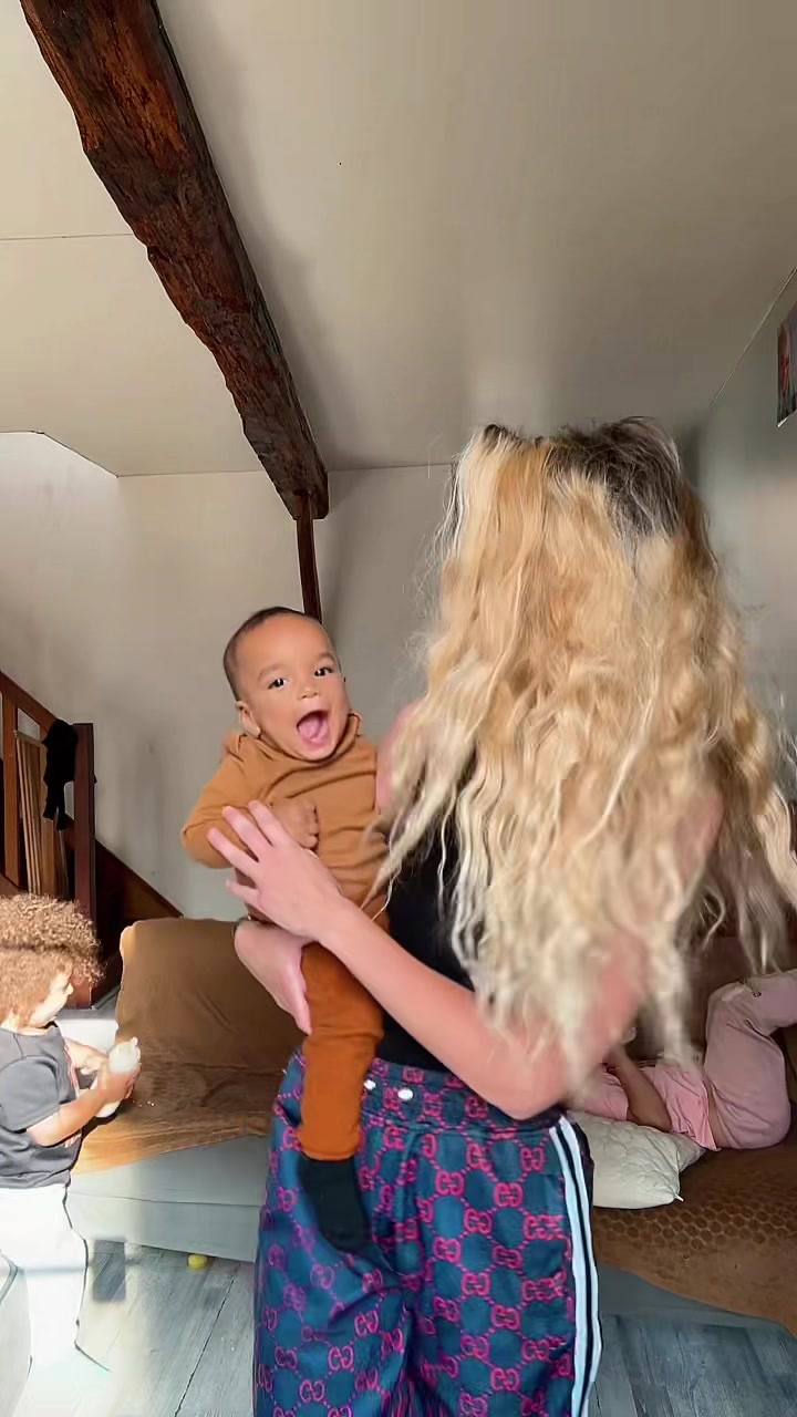 @Familylwl