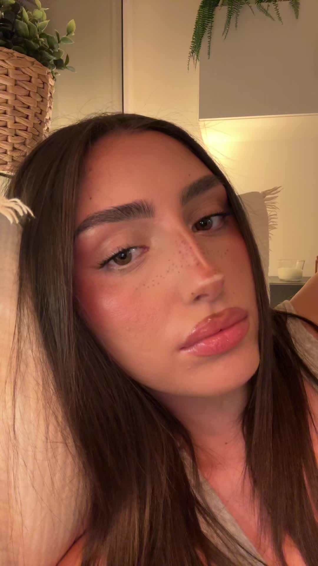 @⠀
