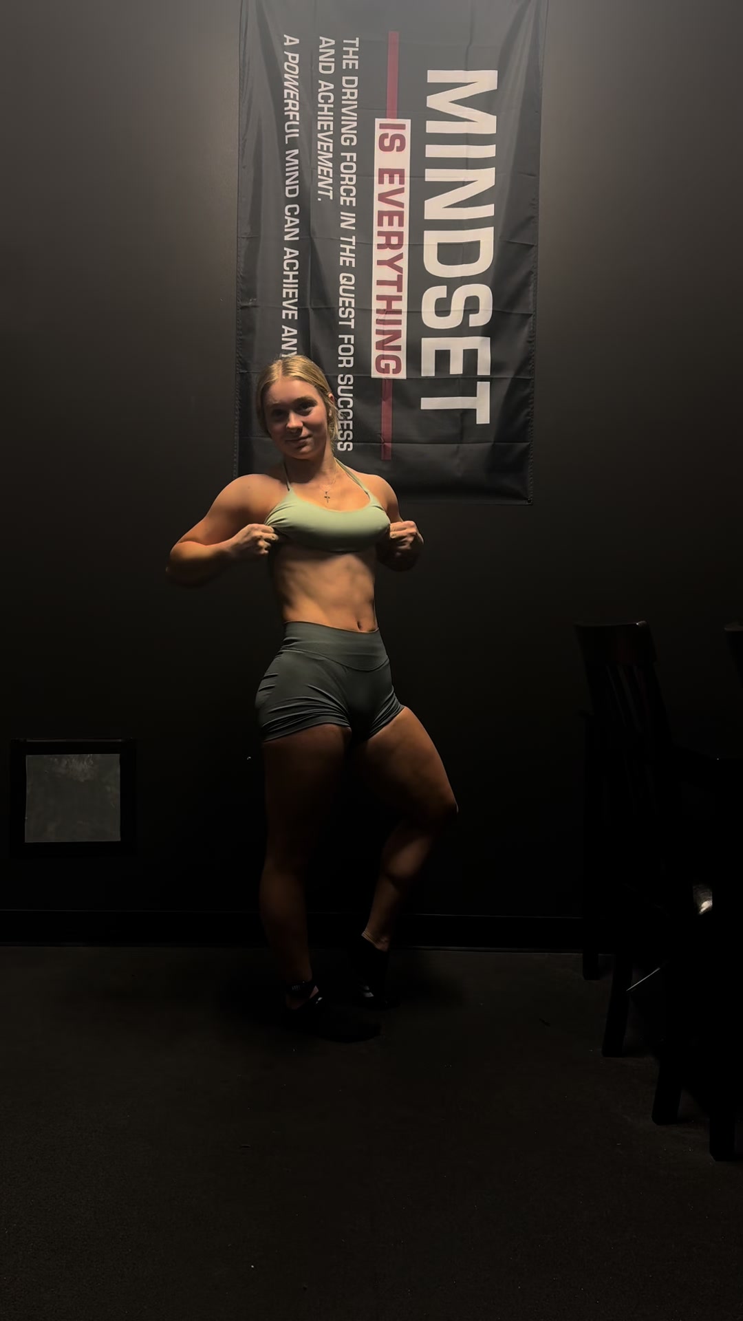 @zoie_fit