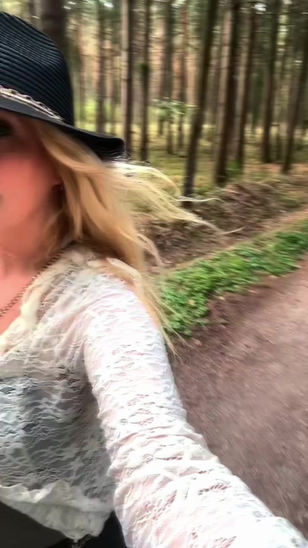 @sarahrena90