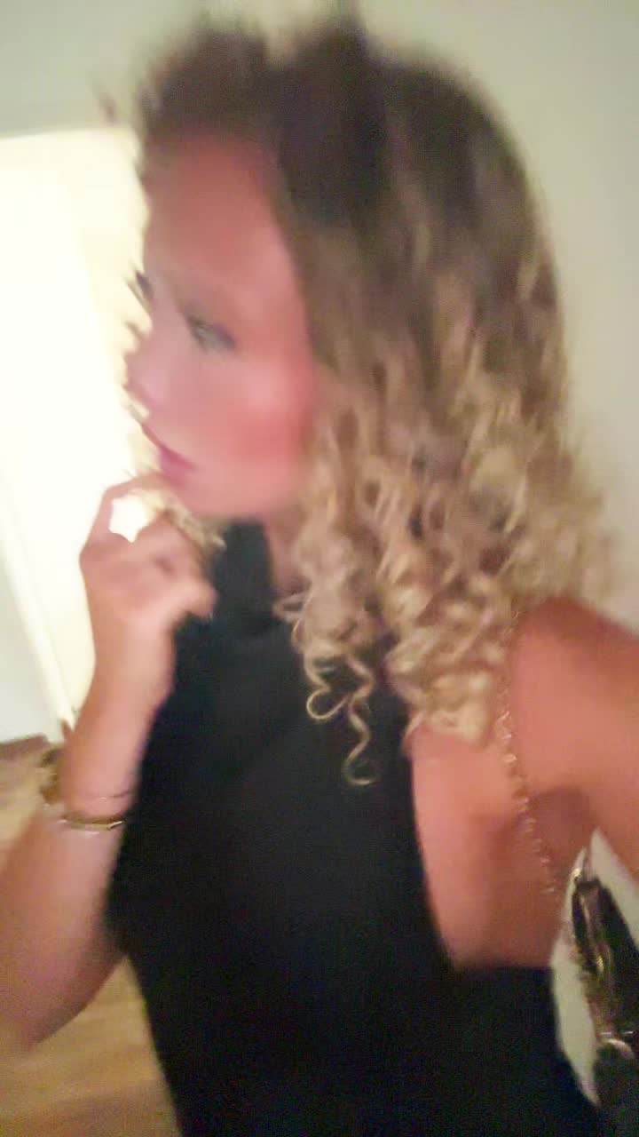 @_leasofie_