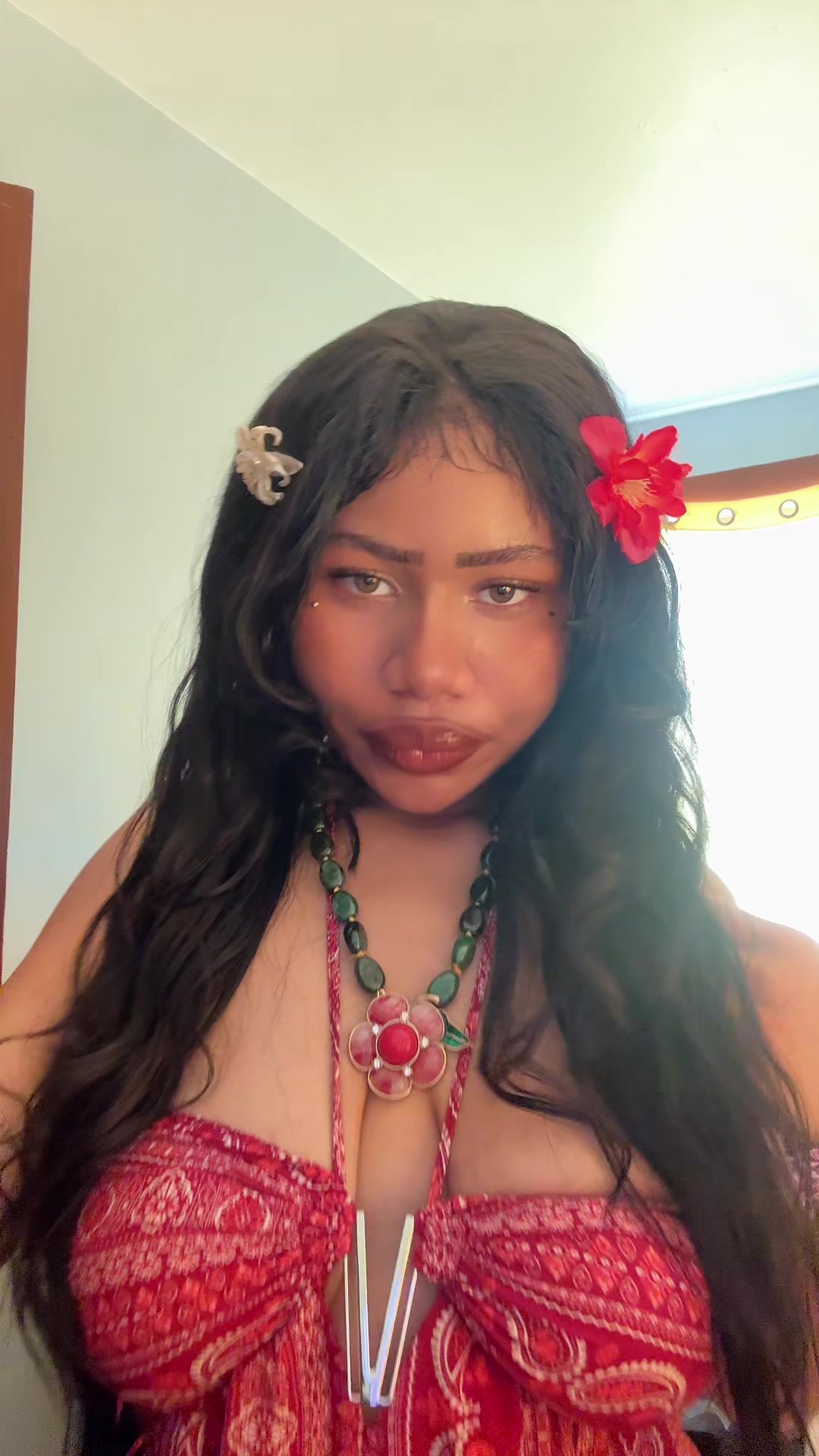 @Angel Leonoraah