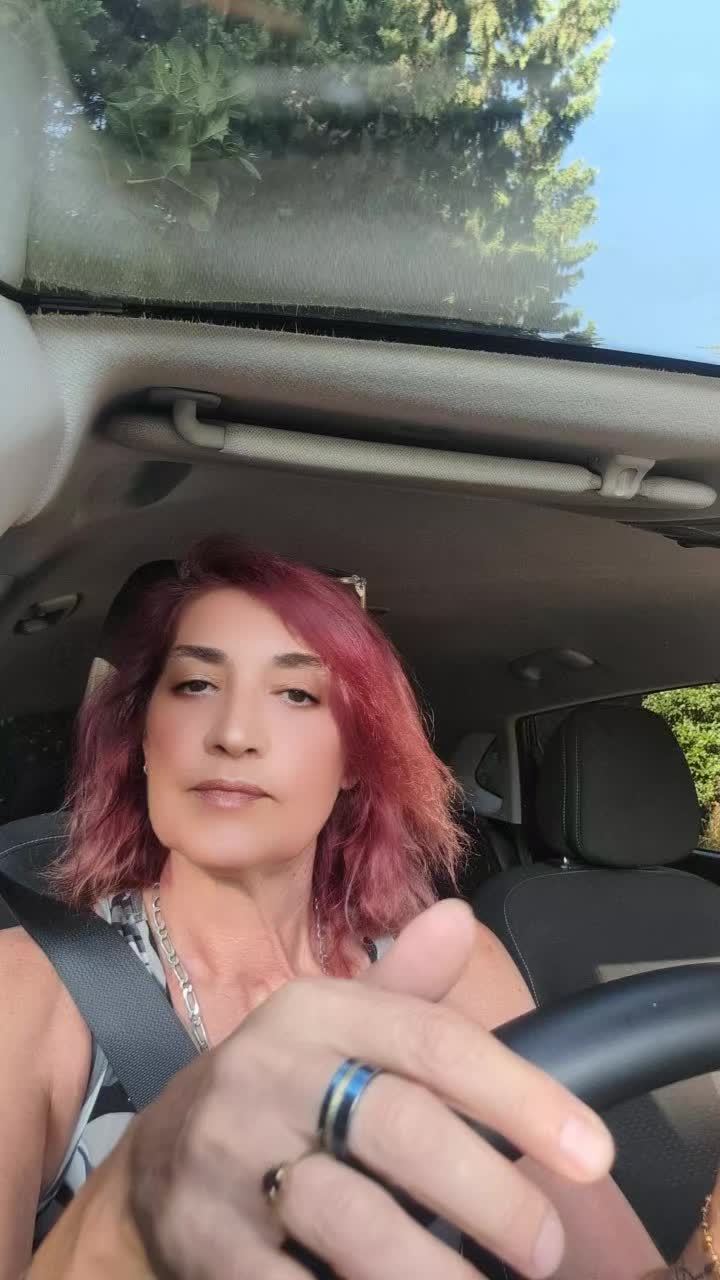 @Charlotte 🏳️🌈