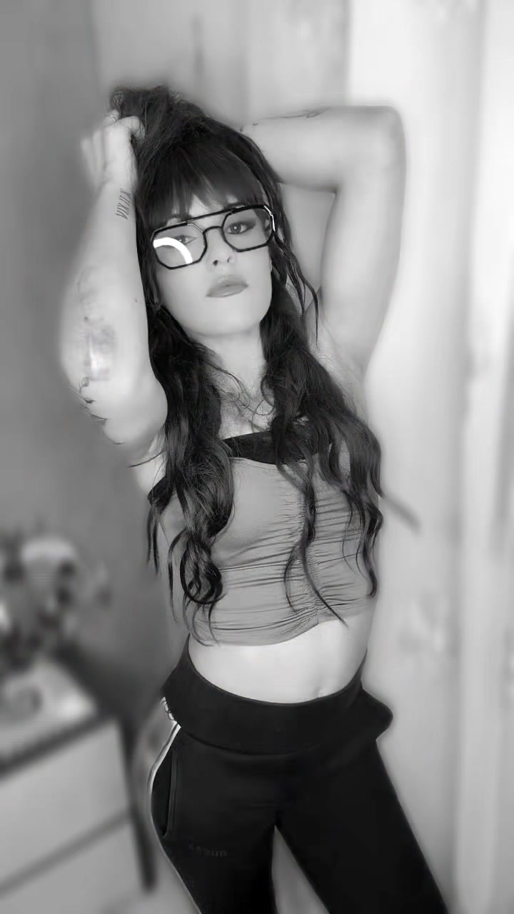 @RosyLaRocca