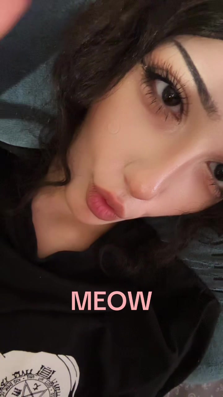 @✱