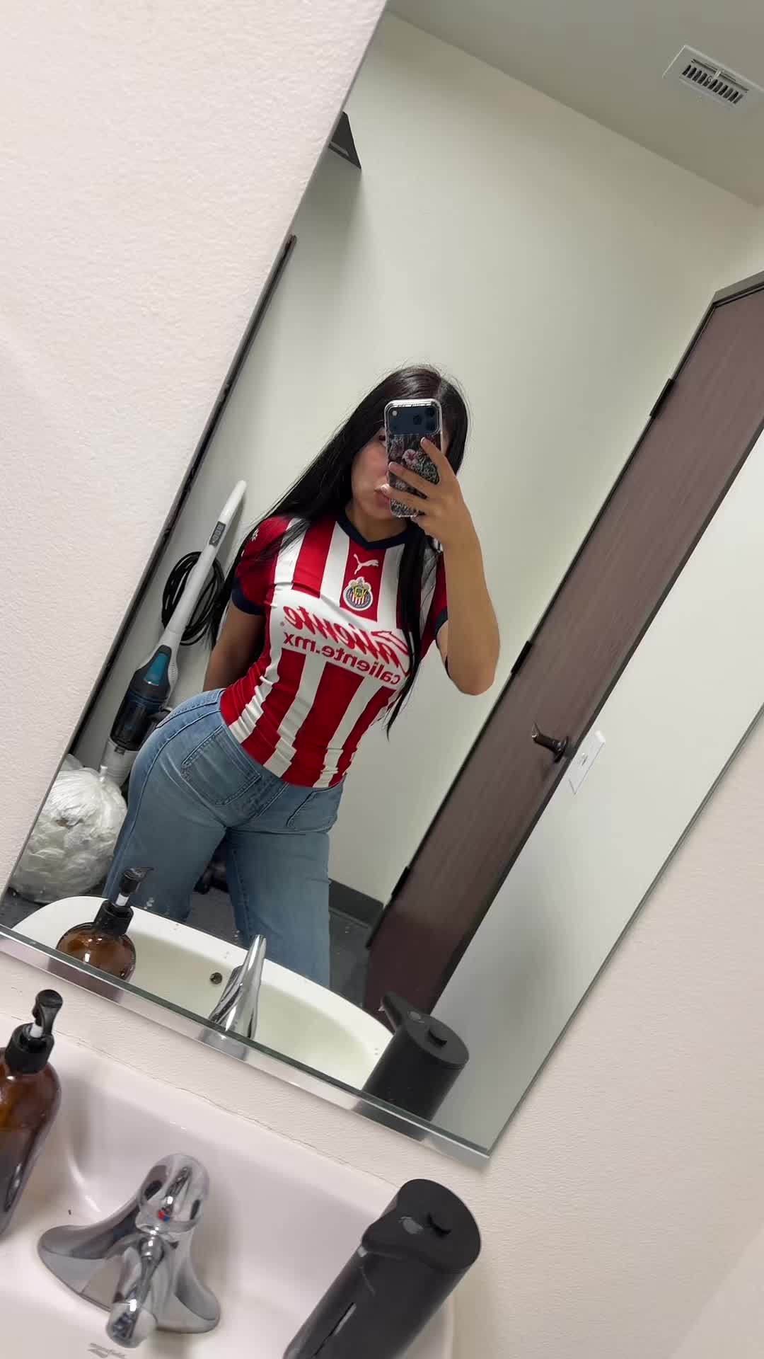 @𝑒𝓂𝒾𝓁𝓎♥️