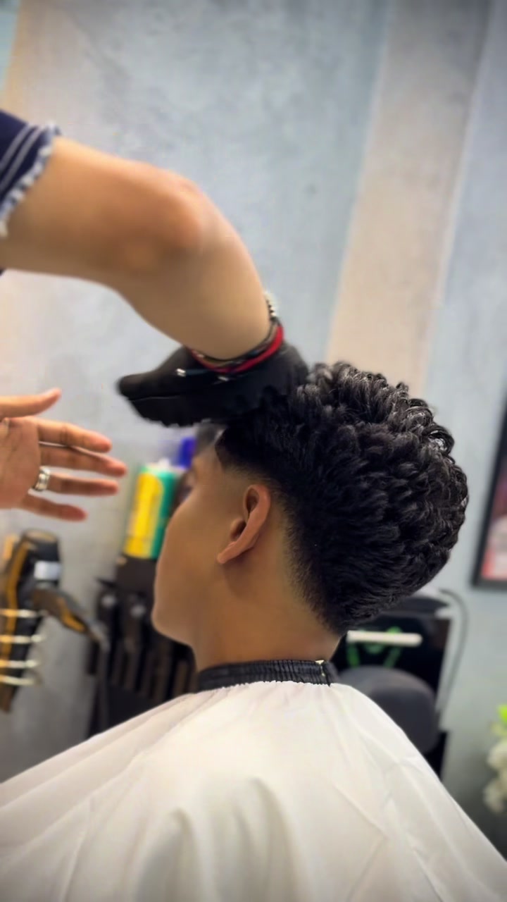 @بودا الحلاق ✂️🔥