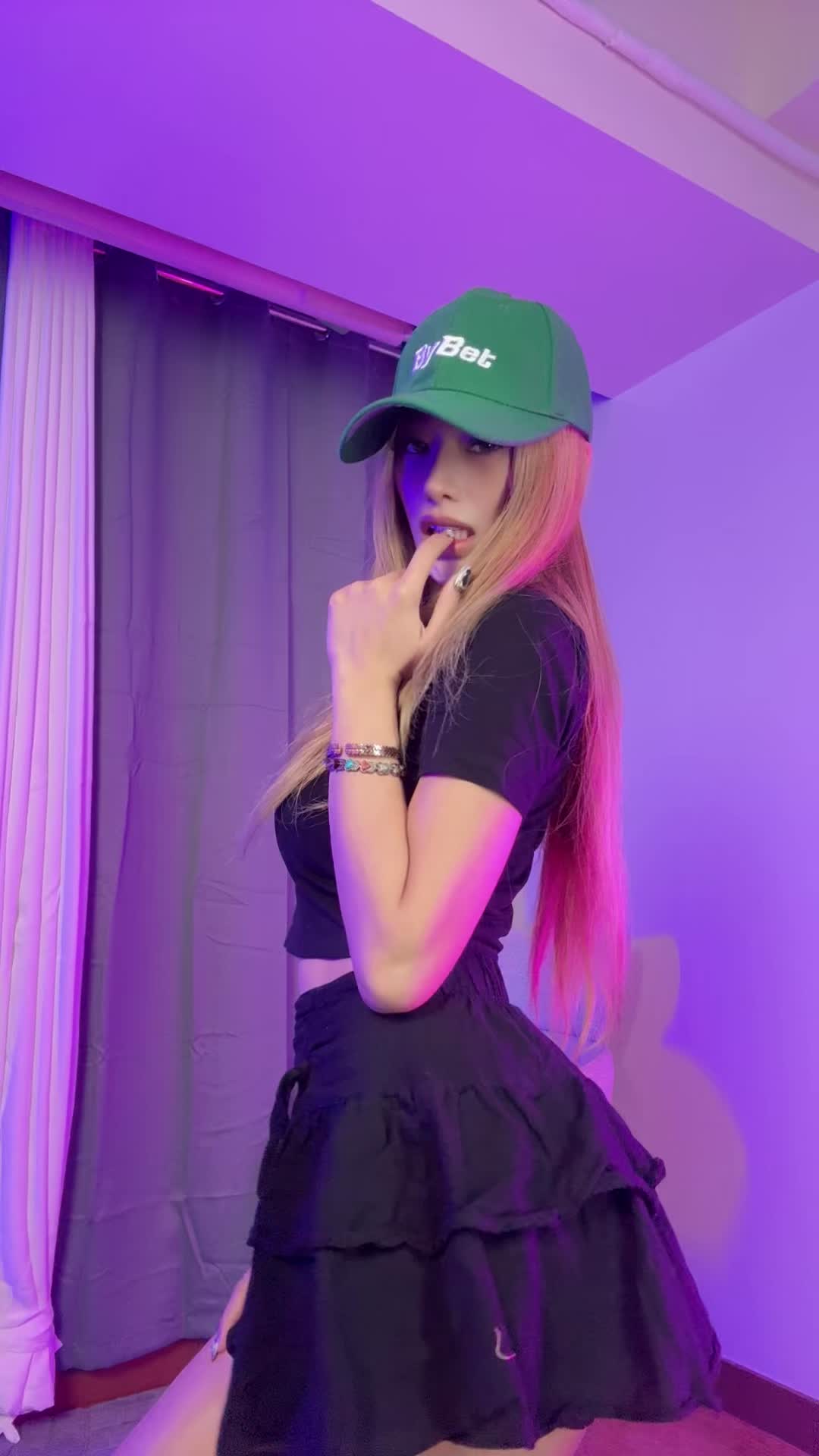 @Joybasareal on IG