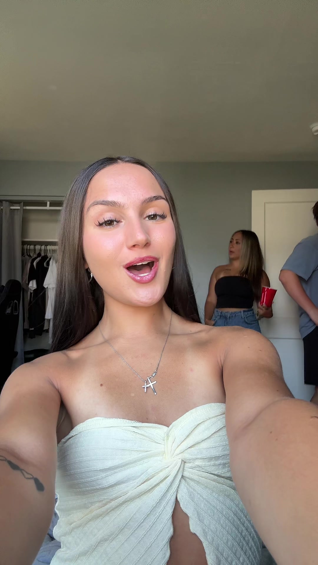 @bellaamarks