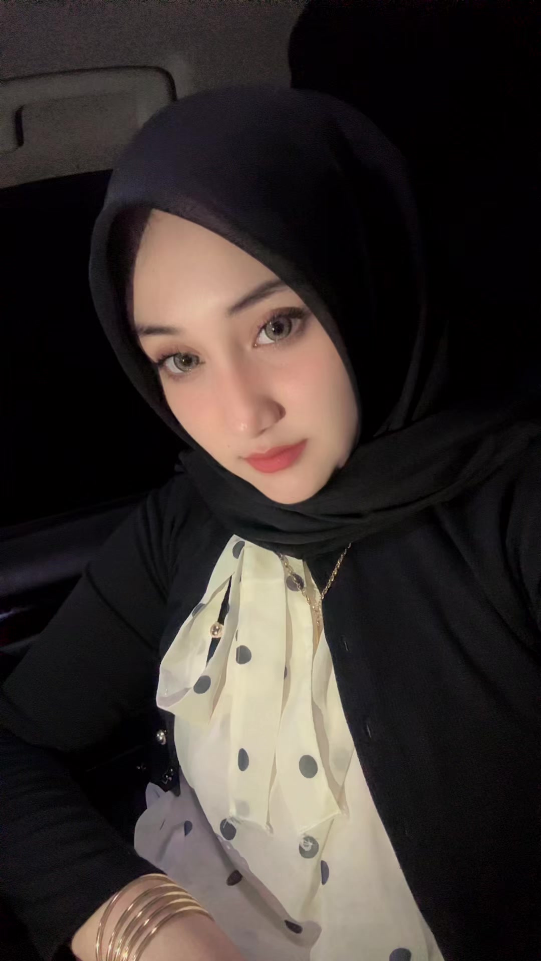 @Ny. Humaira Ozan
