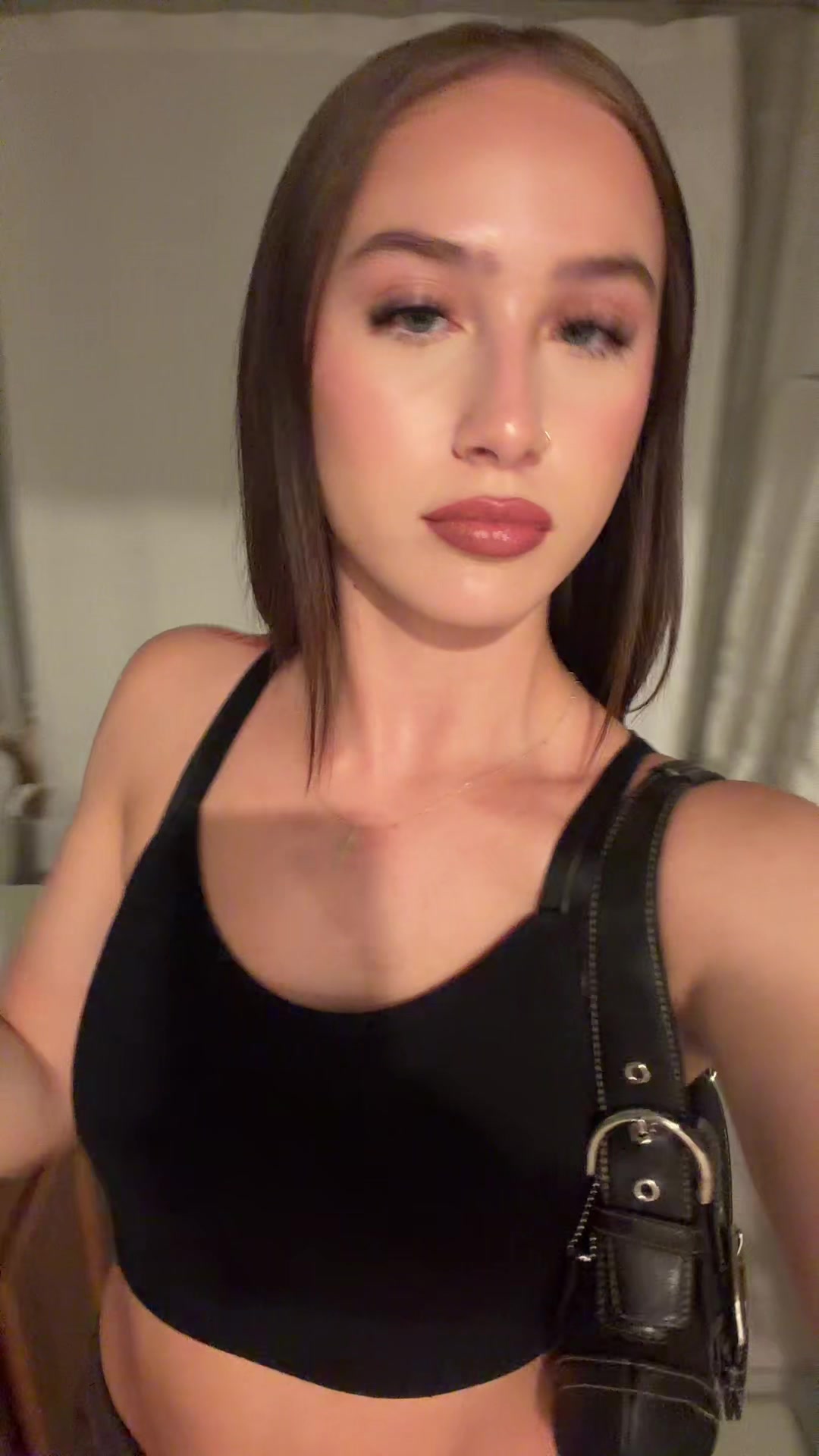 @avanextdoooor
