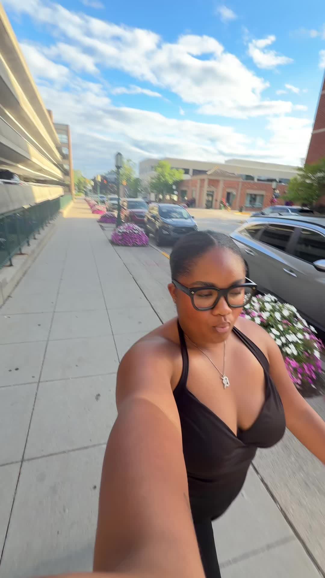 @Ellisa ᥫ᭡ | Detroit Creator