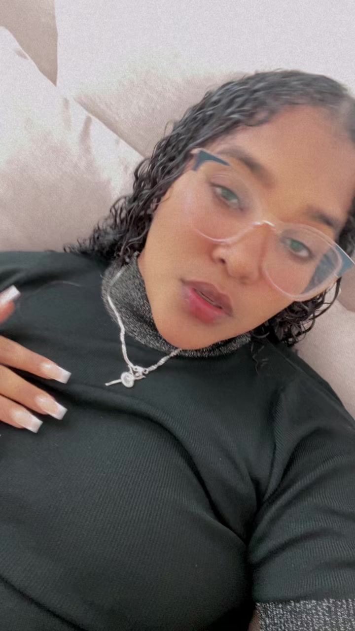 @lanegra🦄🦄