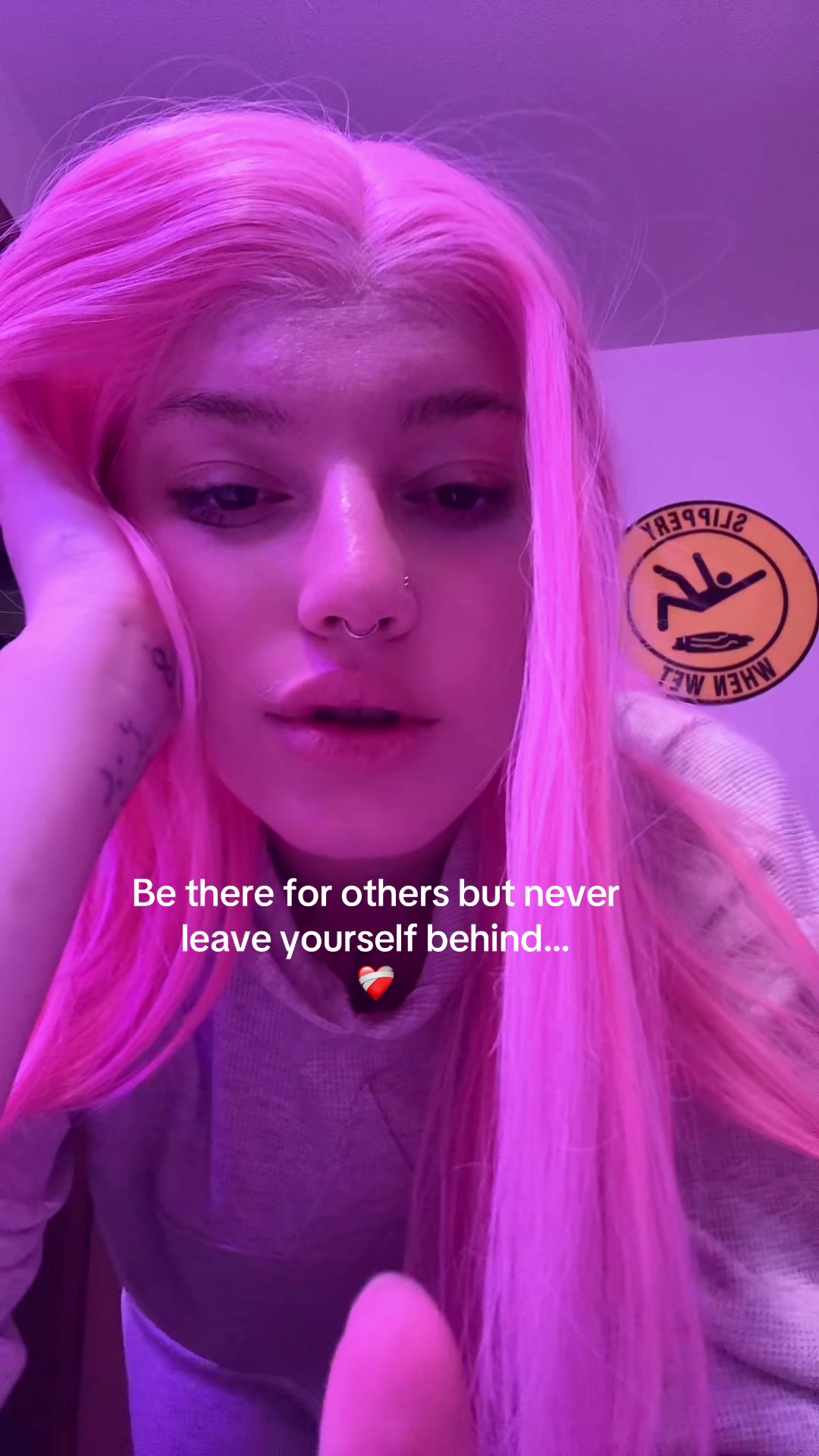 @pale4moonlight