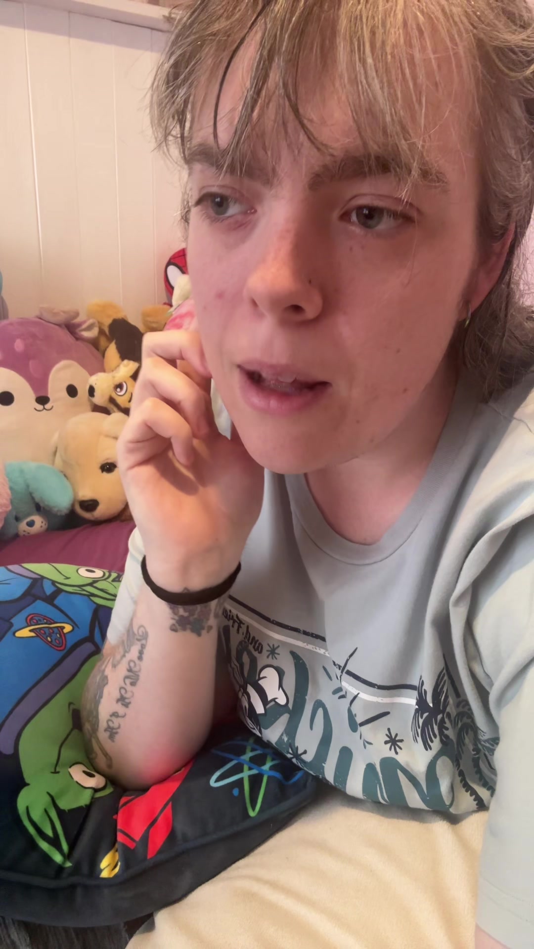 @Emꨄ