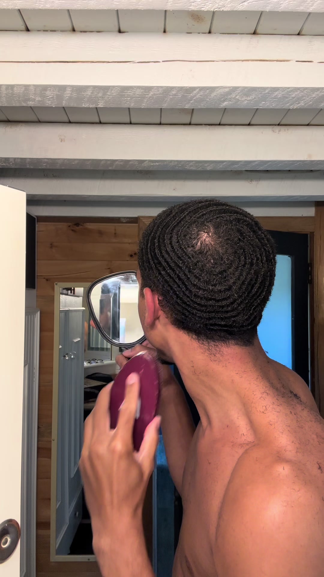 @wavesbydes