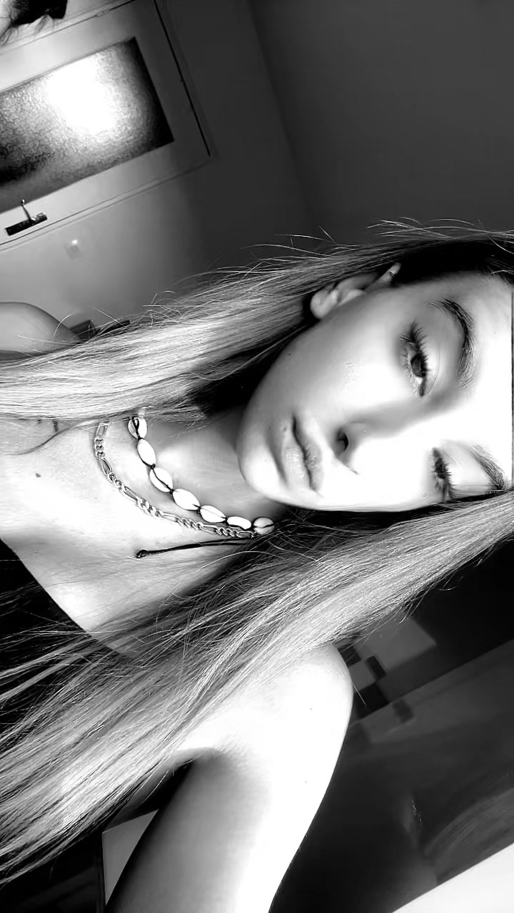 @Élęa.👄🦋