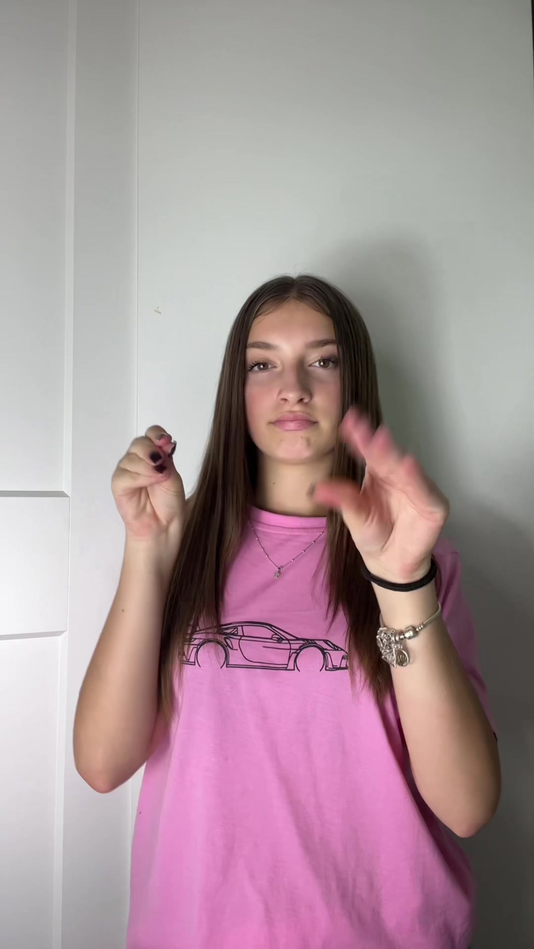 @nicolee