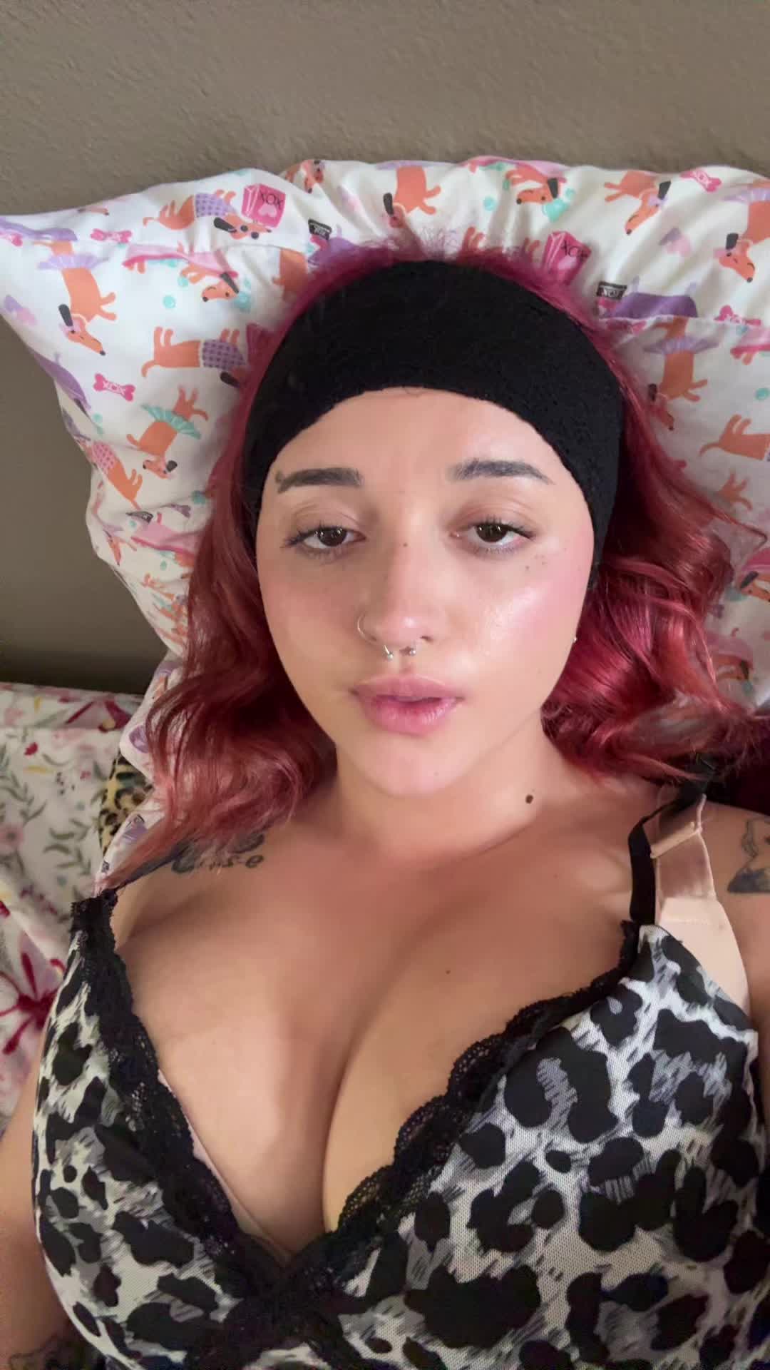 @thehailiediaries