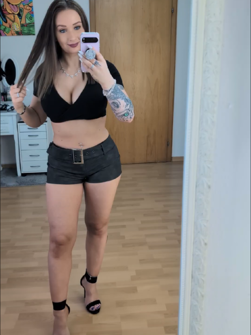 @Sarahlicious95