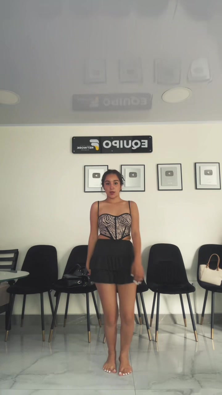 @Emi Mena