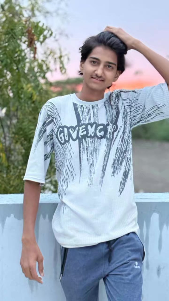 @ᶦᶰᵈ᭄ᴘʀɪɴᴄᴇ ᴮᵒˢˢ☯