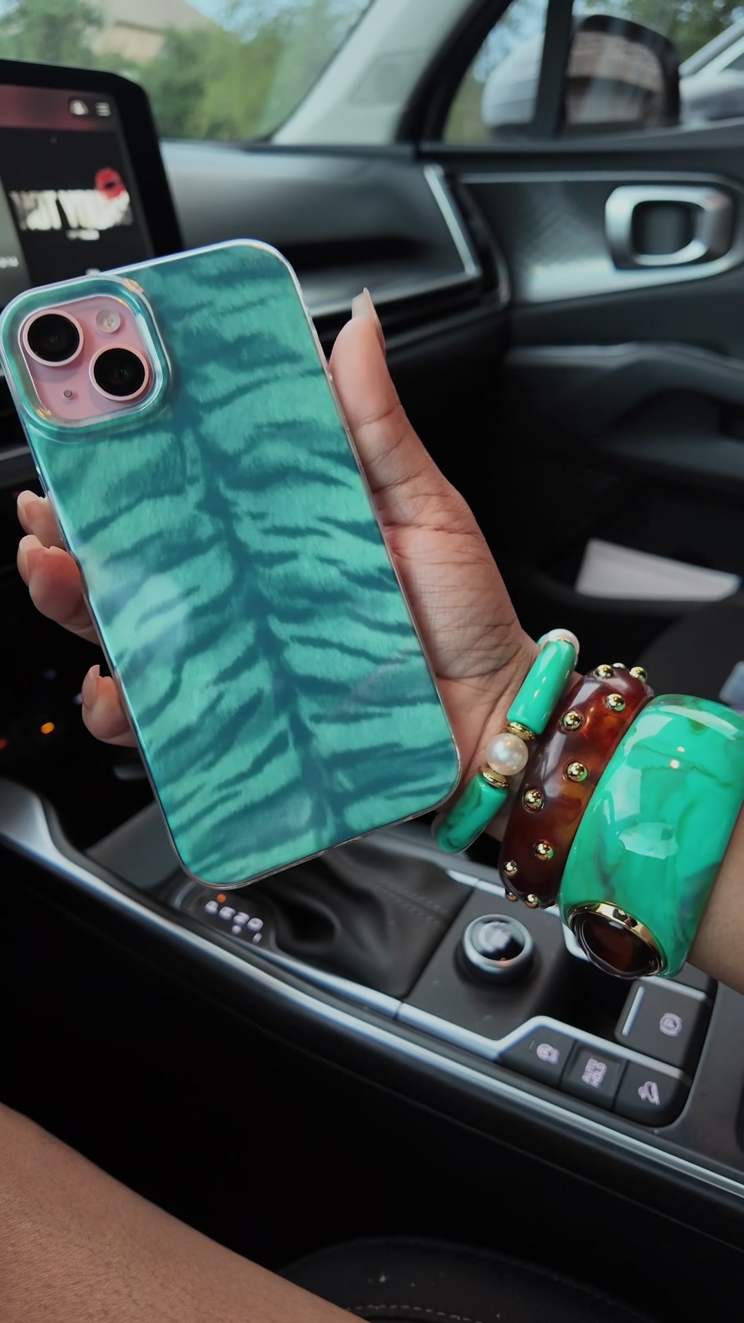@Topics & Top Picks 🛍️