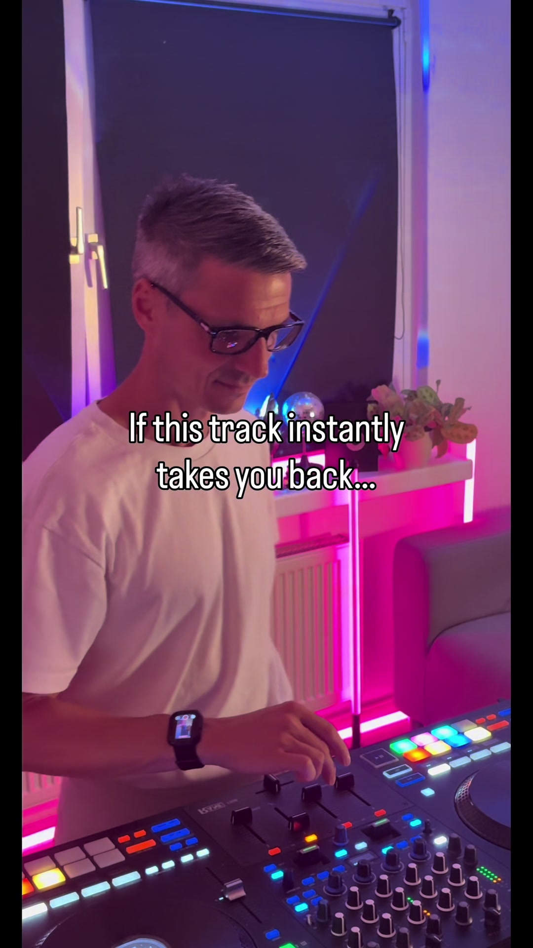 @DJ_AVELØ