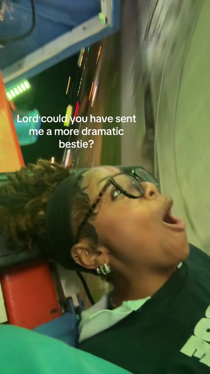 @Mona𝐿𝒾𝓈𝒶