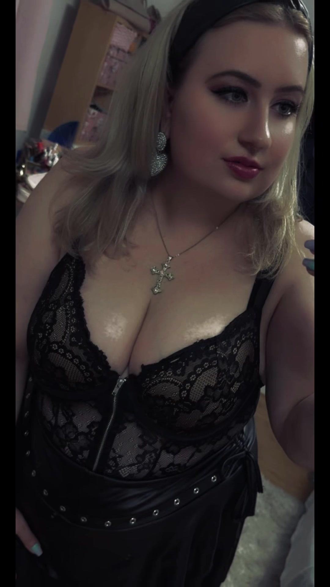 @Carushia