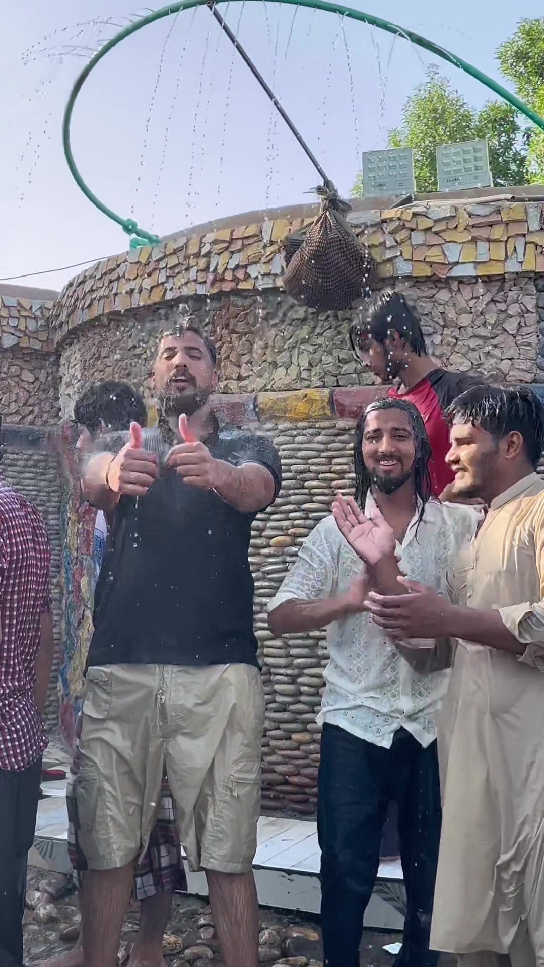 @Malik Dera Nawabi 😎