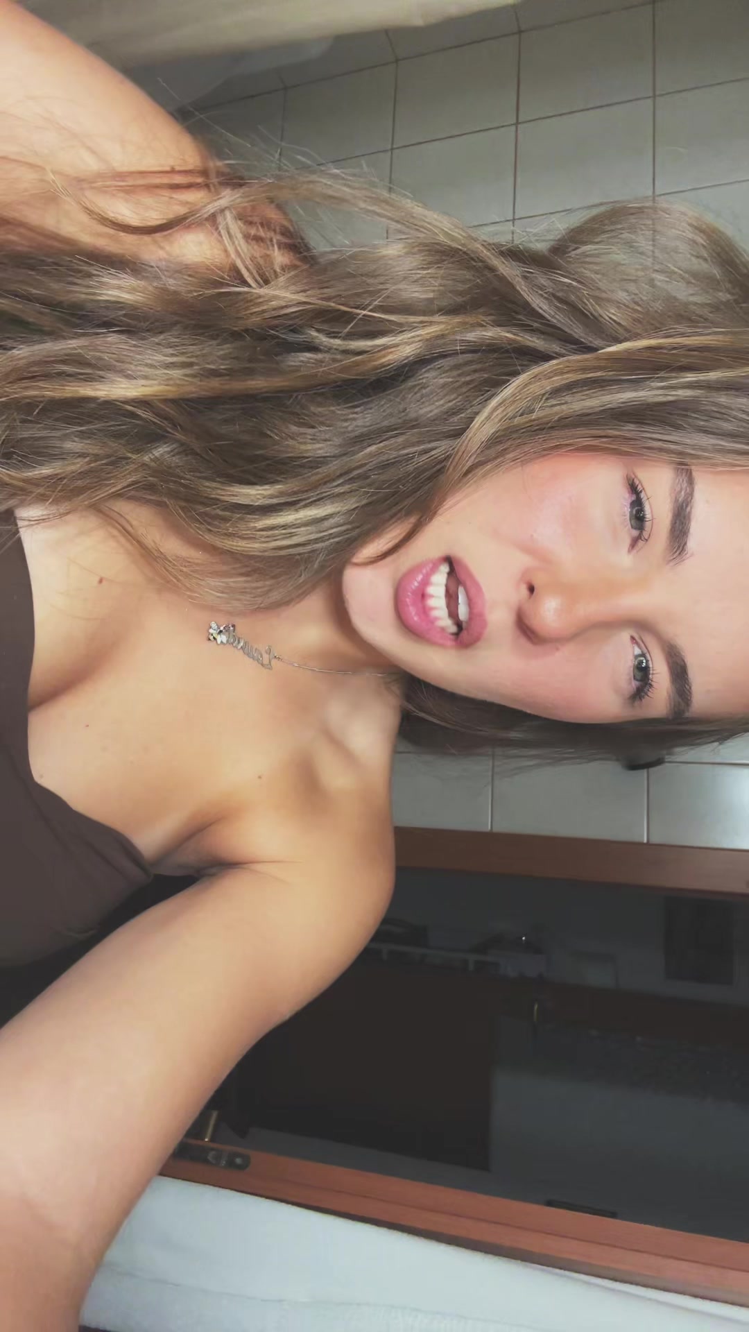 @laaauuraaaaaa