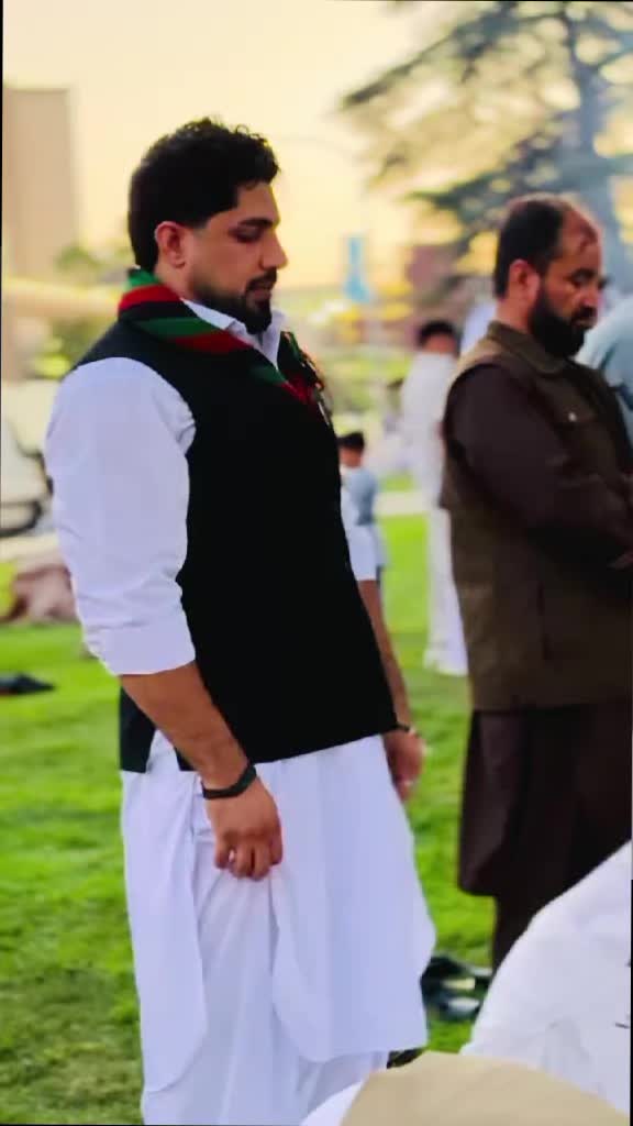 @HASEEB KHAN ZWAK