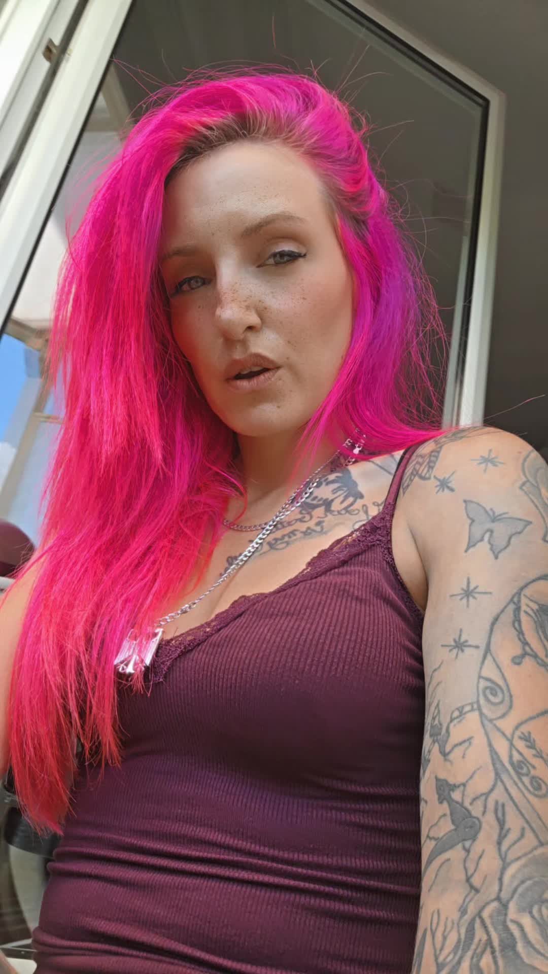 @Crash-Pink😈🇩🇪🦅