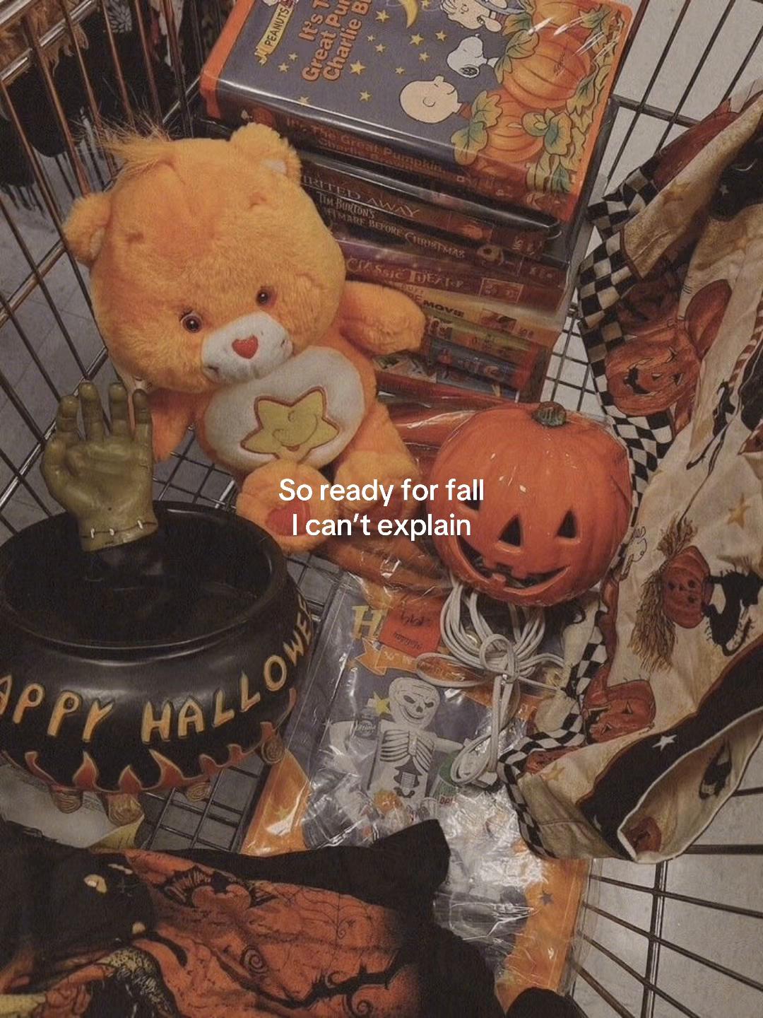 @spookyseasonftw