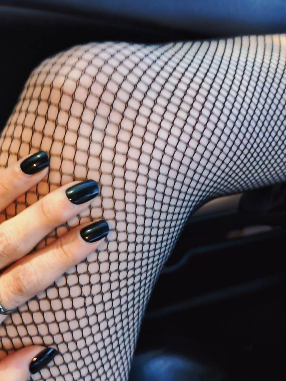 @Cₐₗₗmₑyₒᵤr𝓥𝓪𝓵𝓮𝓷𝓽𝓲𝓷𝓮🖤