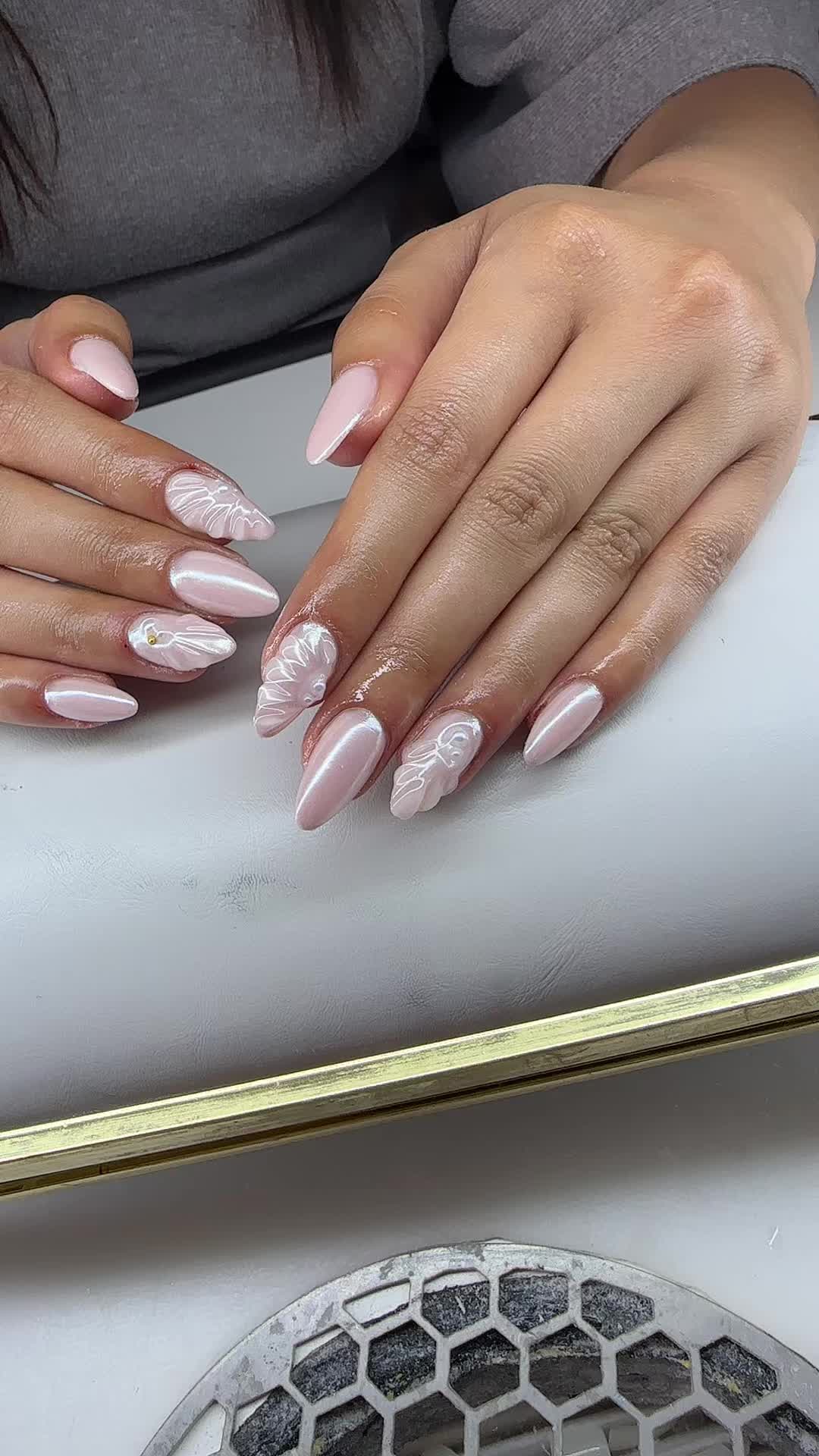 @Hairartist_nails