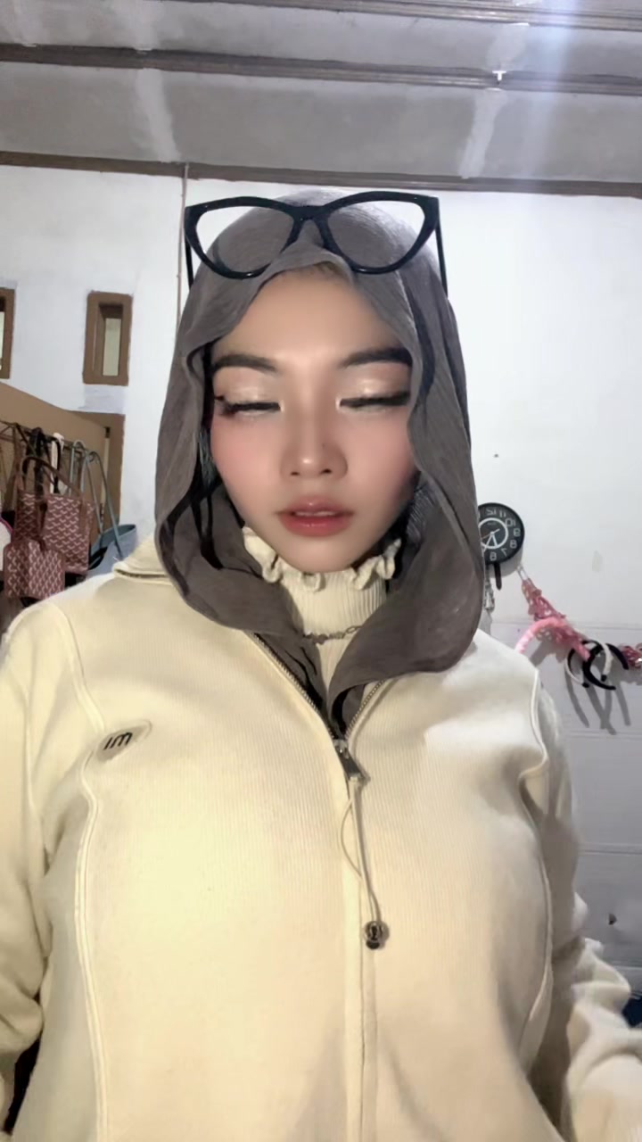 @cahya.pustika