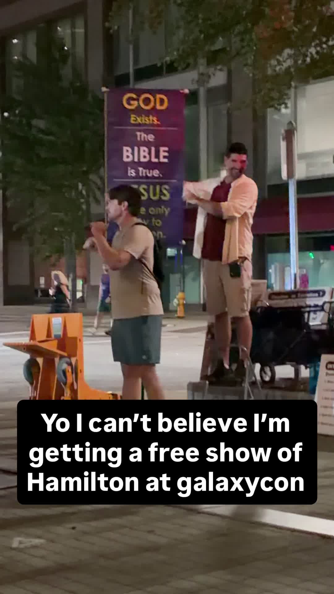 @Ariana/Ari