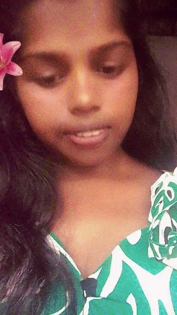 @c̶h̶a̶b̶b̶y̶ g̶i̶r̶l̶ 😉❤️🫶