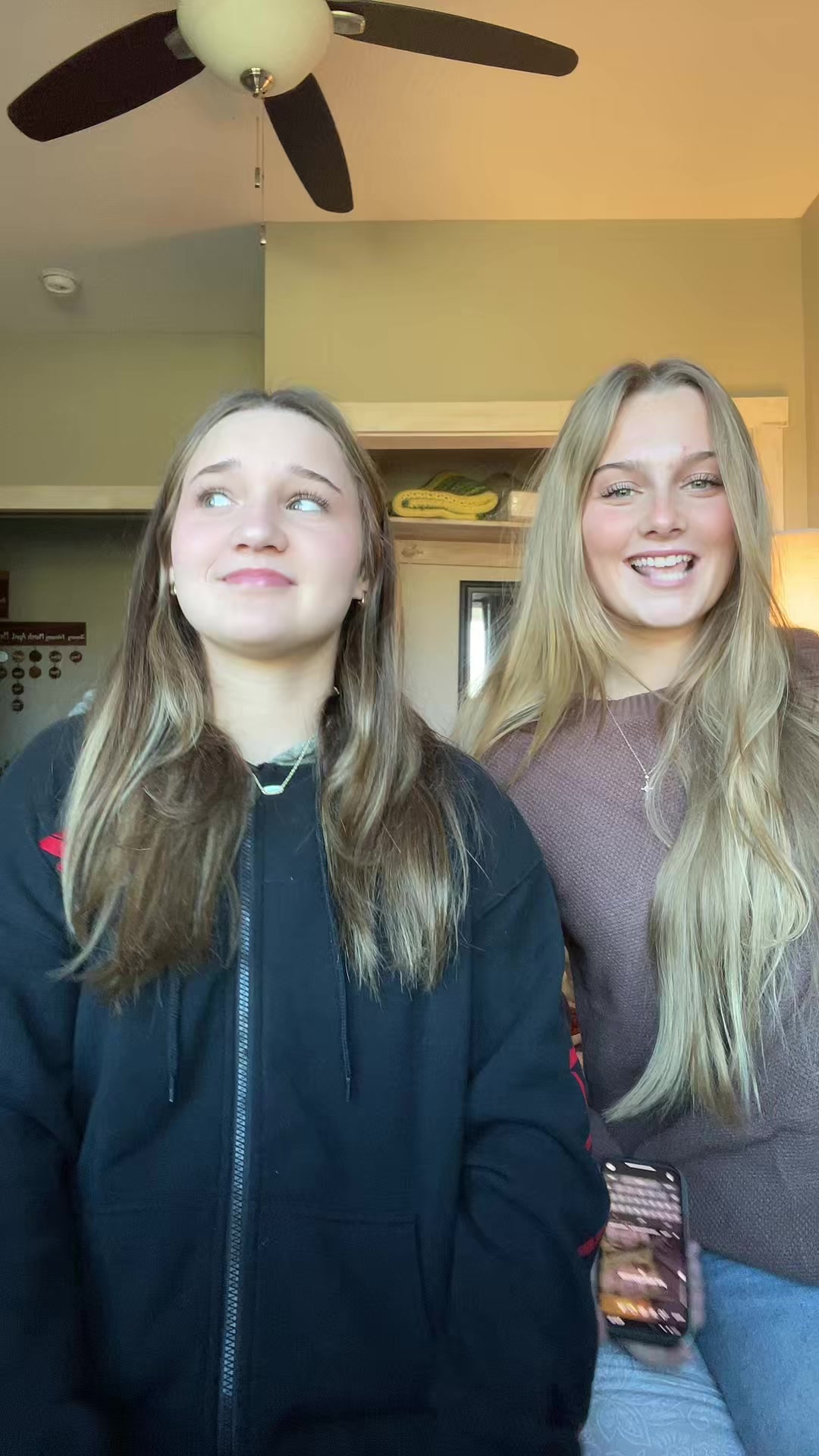 @Ella