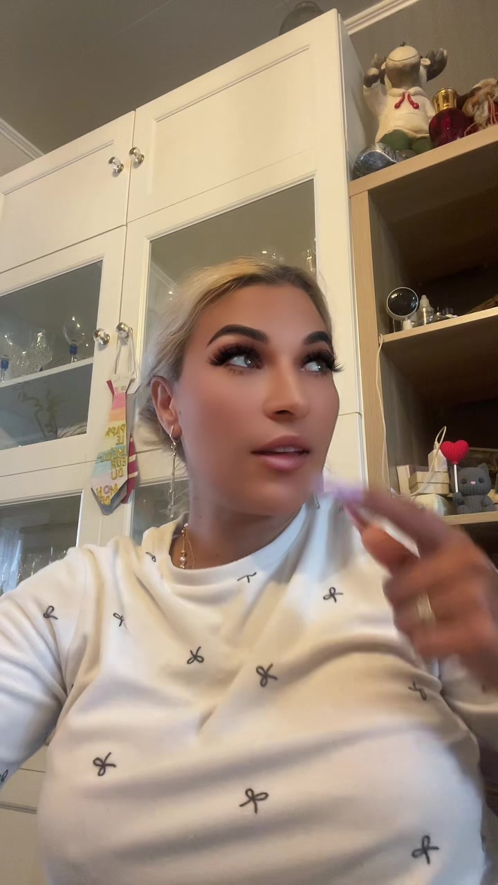@Claudia dragota