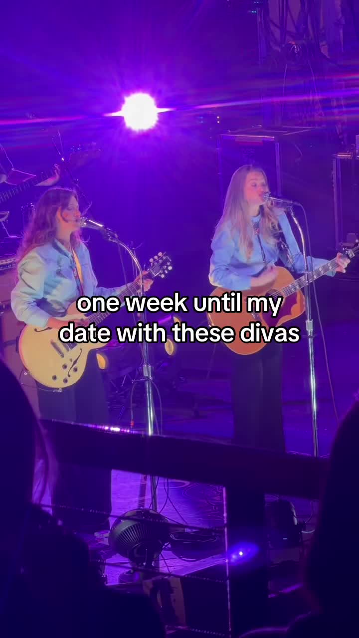 @all.about.aly&aj