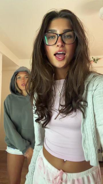 @ashleyybikk