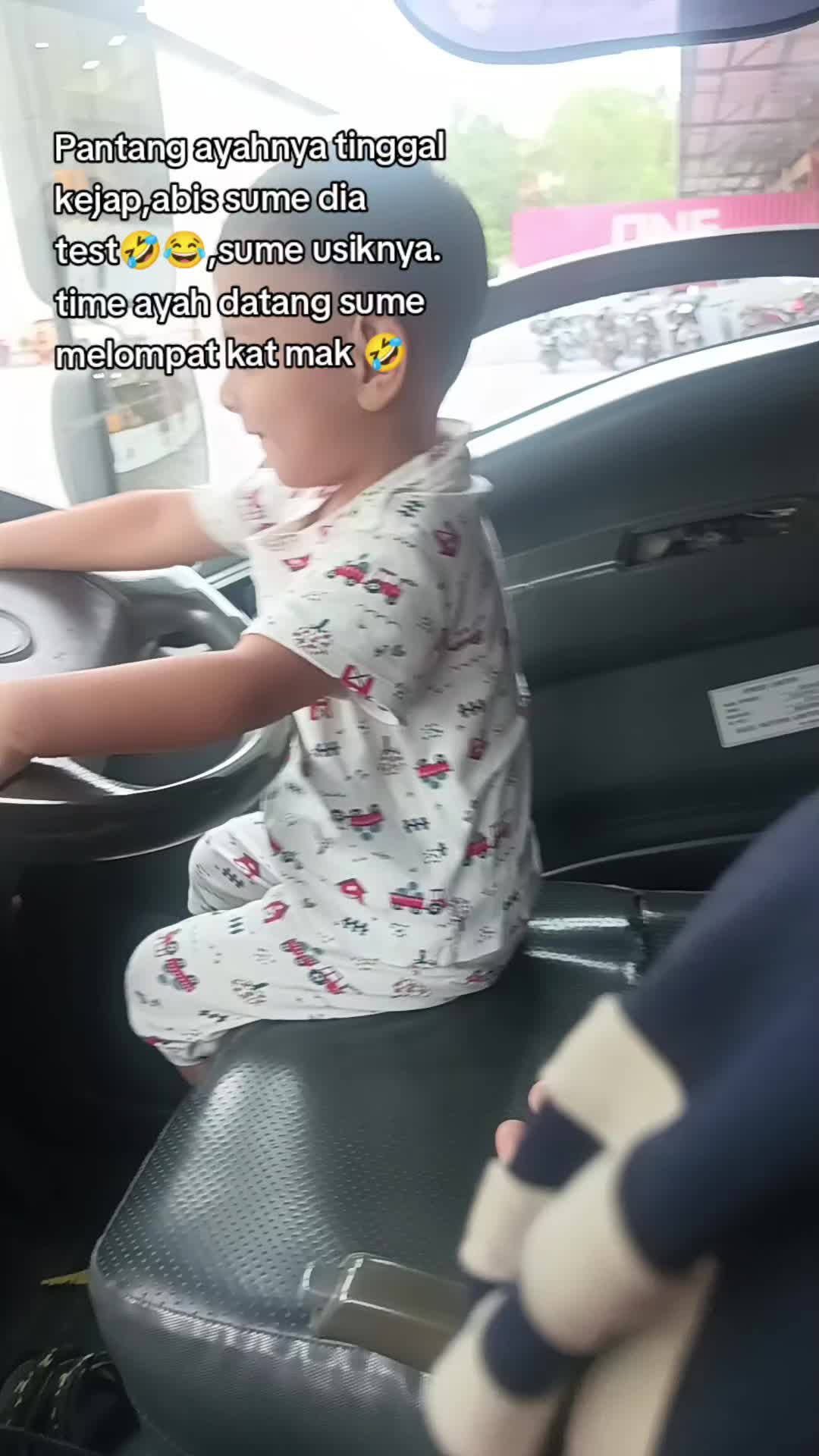@SheShe