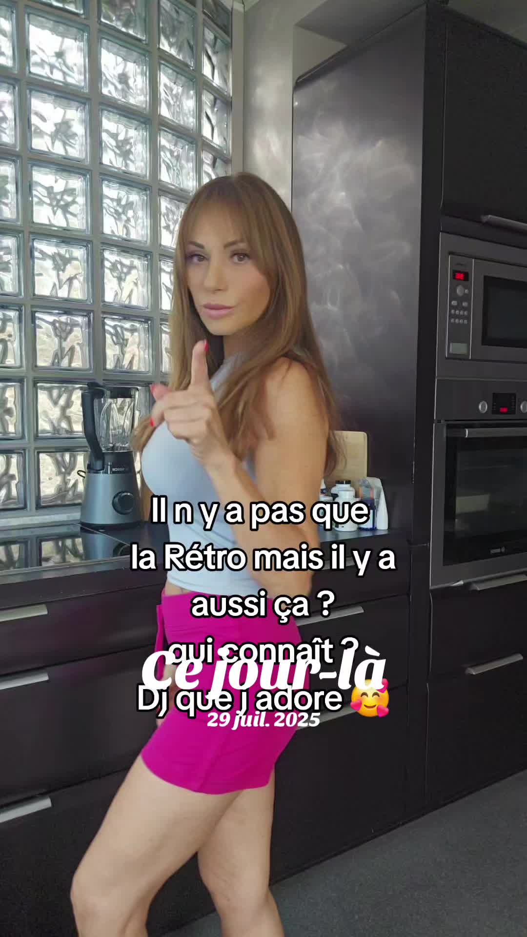 @Sara Queen 🇧🇪🇮🇹