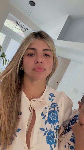 @Viviana